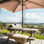 Renovated Near Super-besse Slopes *