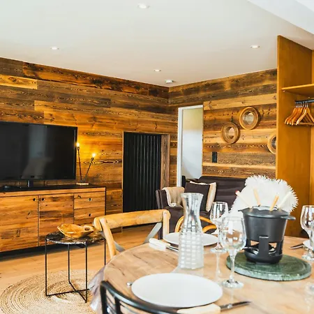 Renovated Near Super-besse Slopes Apartamento *